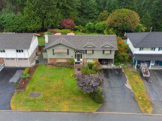 Photo 4: 2293 BERKLEY Avenue in North Vancouver: Blueridge NV House for sale in "Blueridge" : MLS®# R2710749