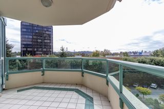 Photo 6: 6C 338 TAYLOR Way in West Vancouver: Park Royal Condo for sale in "West Royal" : MLS®# R2816173