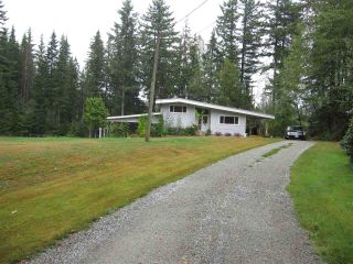Photo 1: 29907 DEWDNEY TRUNK Road in Mission: Stave Falls House for sale : MLS®# R2250295