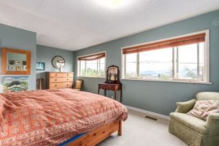 Photo 10: 609 BAYCREST Drive in North Vancouver: Dollarton House for sale : MLS®# R2242916