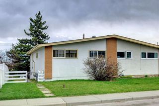 Photo 2: 716 Tavender Road NW in Calgary: Thorncliffe Semi Detached for sale : MLS®# A1213857