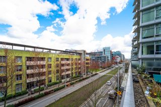 Photo 12: 310 1708 COLUMBIA Street in Vancouver: False Creek Condo for sale in "Wall Cantre at False Creek" (Vancouver West)  : MLS®# R2775195