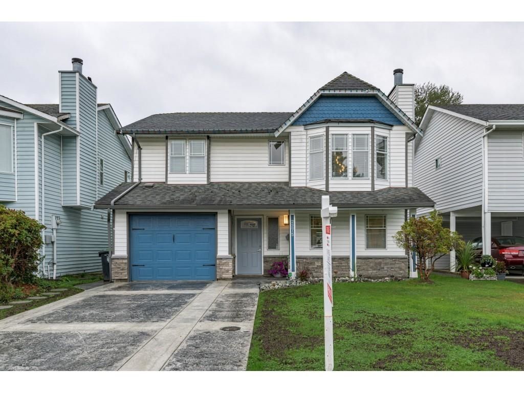 Main Photo: 2275 WILLOUGHBY Court in Langley: Willoughby Heights House for sale in "LANGLEY MEADOWS" : MLS®# R2618035