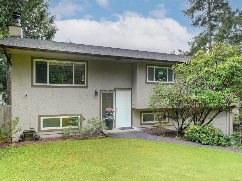 FEATURED LISTING: 6967 Grant Rd West Sooke