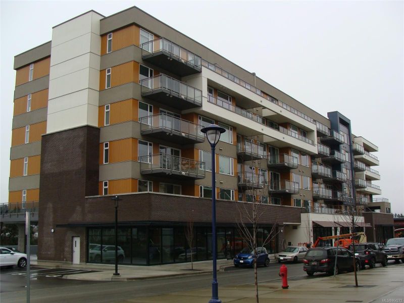 FEATURED LISTING: 614 - 967 Whirlaway Cres Langford