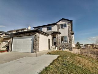 Photo 2: 36 Royal Highland Court NW in Calgary: Royal Oak Detached for sale : MLS®# A1158293