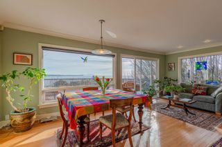 Photo 10: 14249 MARINE Drive: White Rock House for sale (South Surrey White Rock)  : MLS®# R2698738