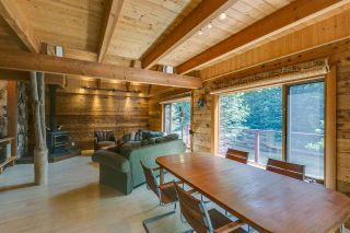Photo 8: 1120 DOGHAVEN LANE in Squamish: Upper Squamish House for sale : MLS®# R2077411