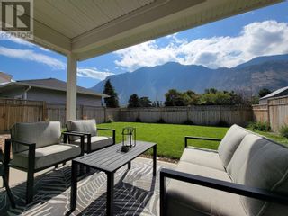 Photo 8: 397 10th Avenue in Keremeos: House for sale : MLS®# 10304649