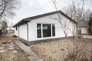 Photo 2: 899 Autumnwood Drive in Winnipeg: Windsor Park Residential for sale (2G)  : MLS®# 202105591