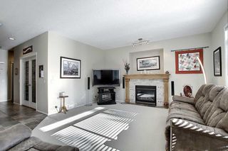 Photo 22: 38 CRESTHAVEN Way SW in Calgary: Crestmont Detached for sale : MLS®# C4302702