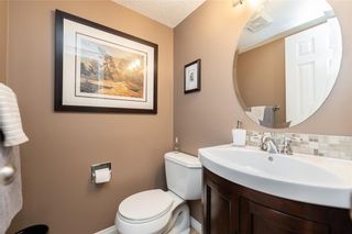 Photo 9: Canterbury Park Two Storey in Winnipeg: House for sale : MLS®# 202208764