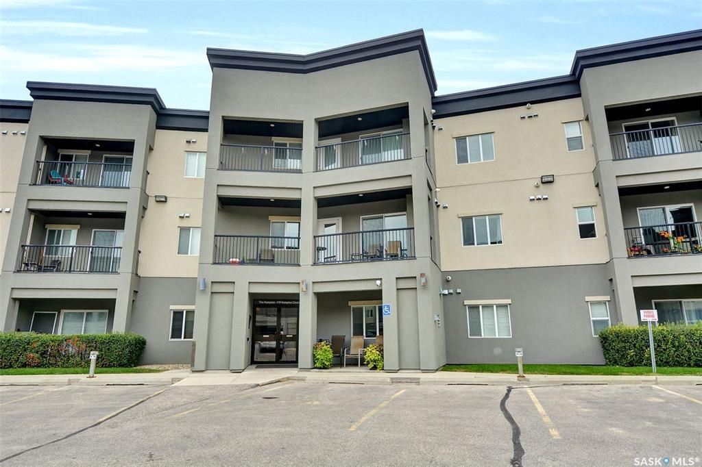 Main Photo: 304 110 Hampton Circle in Saskatoon: Hampton Village Residential for sale : MLS®# SK942272