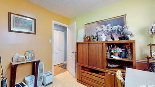Photo 23: 124 Dryburgh Crescent in Regina: Walsh Acres Residential for sale : MLS®# SK926321