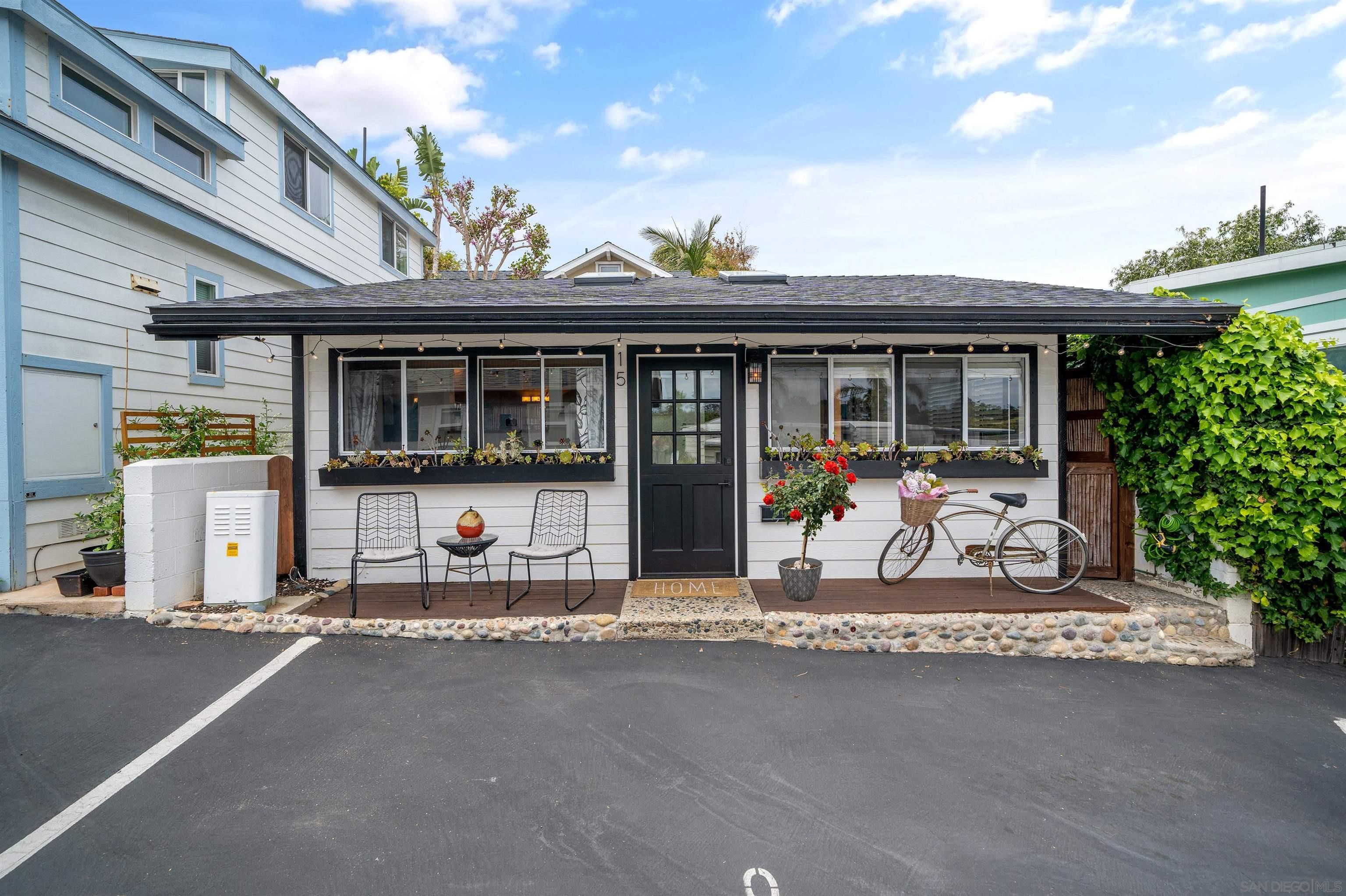 Main Photo: LEUCADIA Manufactured Home for sale : 2 bedrooms : 170 Diana St #SPC 15 in Encinitas