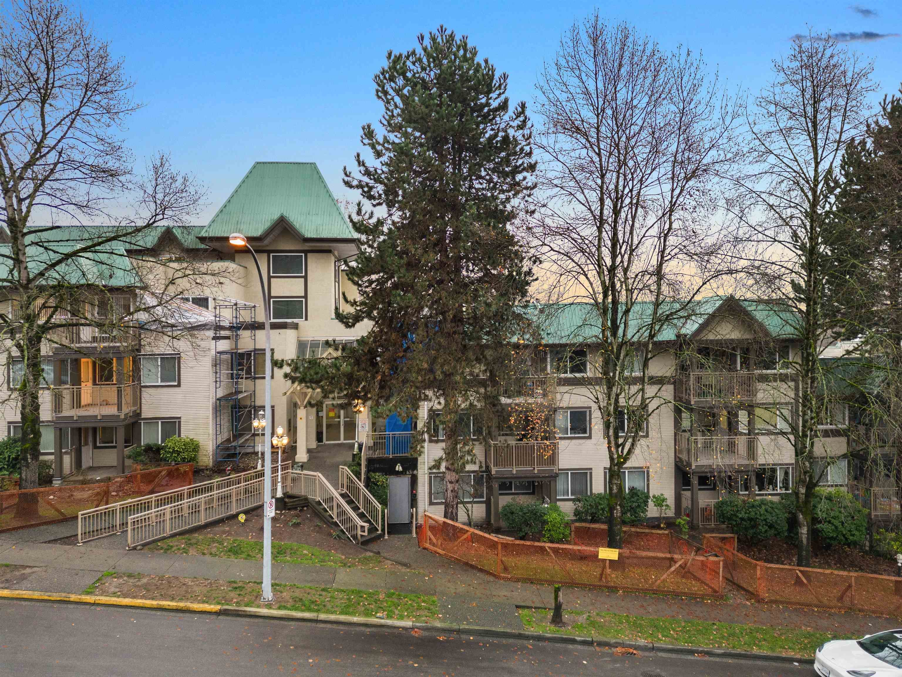 Main Photo: 504 1310 CARIBOO Street in New Westminster: Uptown NW Condo for sale in "RIVER VALLEY" : MLS®# R2837238