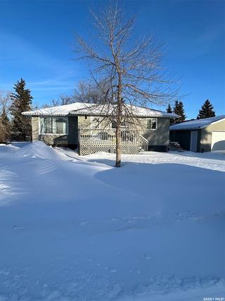 Main Photo: 310 3rd Avenue Northeast in Ituna: Residential for sale : MLS®# SK959874