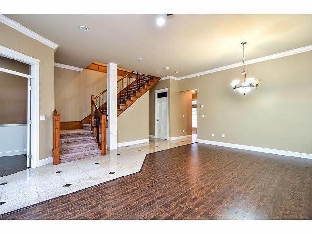 Photo 3: Photos: 6452 139A ST in Surrey: East Newton House for sale : MLS®# F1421527