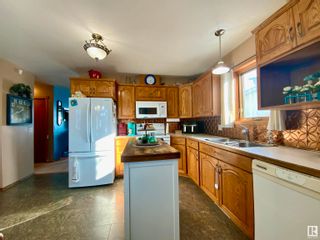 Photo 6: 212 Norwood Court: Wetaskiwin House for sale : MLS®# E4372685