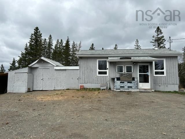 Main Photo: 435 302 Highway in Southampton: 102S-South of Hwy 104, Parrsboro Residential for sale (Northern Region)  : MLS®# 202307130