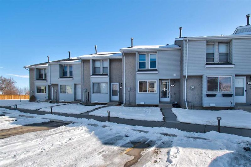 FEATURED LISTING: 304 - 700 Allen Street Southeast Airdrie