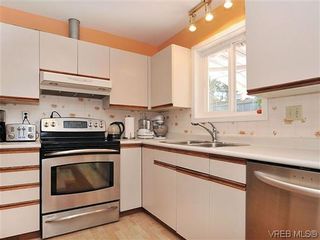 Photo 6: 1213 Cumberland Court in VICTORIA: SE Lake Hill Residential for sale (Saanich East)  : MLS®# 314956