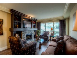 Photo 6: 206 2175 FRASER Avenue in Port Coquitlam: Glenwood PQ Condo for sale in "THE RESIDENCES ON SHAUGHNESSY" : MLS®# V1003588