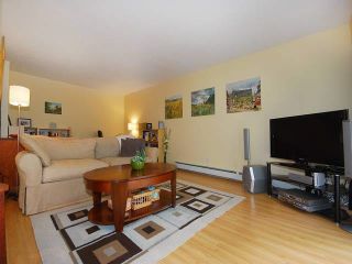 Photo 13: 108 175 E 5TH Street in North Vancouver: Lower Lonsdale Condo for sale in "WELLINGTON MANOR" : MLS®# V1121964