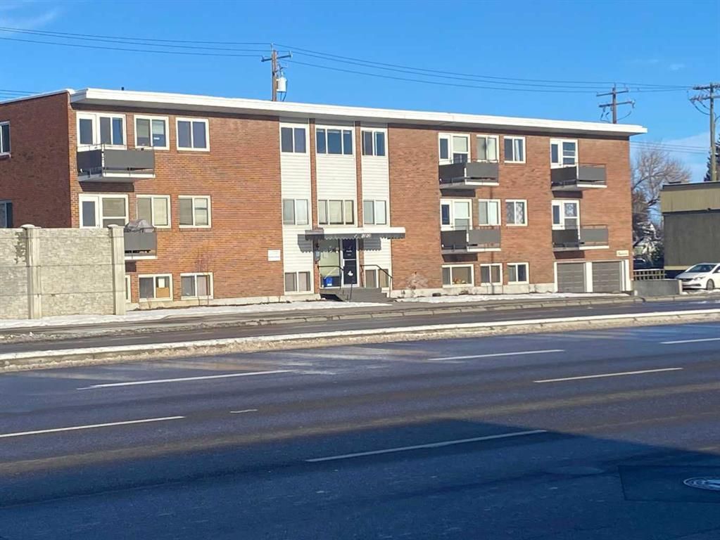 Main Photo: 12 2020 16 Avenue NW in Calgary: Banff Trail Apartment for sale : MLS®# A2097711