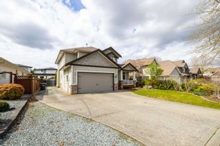 Photo 2: 2975 WHISTLE Drive in Abbotsford: Aberdeen House for sale : MLS®# R2871838