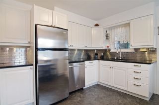 Photo 2: 1404 COMO LAKE AVENUE in Coquitlam: Central Coquitlam House for sale : MLS®# R2048465
