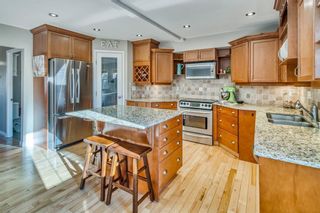Photo 15: 2235 Bowness Road NW in Calgary: West Hillhurst Detached for sale : MLS®# A1182302