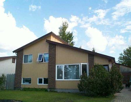 Main Photo: 210 Lynn Lake Dr.: Residential for sale (Transcona)  : MLS®# 2508057