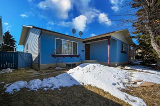 Photo 2: 747 PINECLIFF ROAD NE in Calgary: Pineridge Detached for sale : MLS®# A2038236