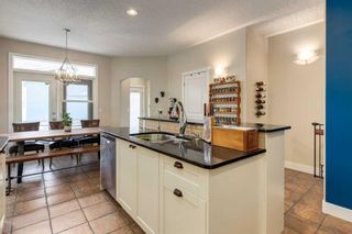 Photo 13: 2022 22 Avenue NW in Calgary: Banff Trail Detached for sale : MLS®# A2126839