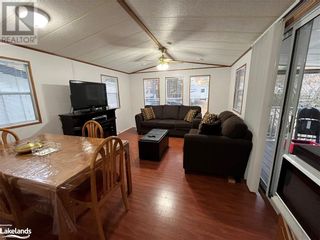 Photo 15: 85 THEME PARK Drive Unit# 68 in Wasaga Beach: House for sale : MLS®# 40564286