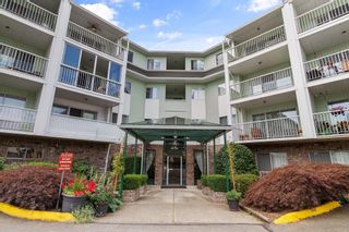 Photo 1: 301 31850 UNION Avenue in Abbotsford: Abbotsford West Condo for sale in "Fernwood Manor" : MLS®# R2743943