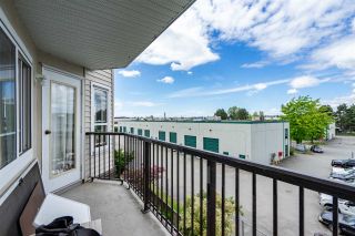 Photo 19: 312 5759 GLOVER Road in Langley: Langley City Condo for sale in "College Court" : MLS®# R2274234