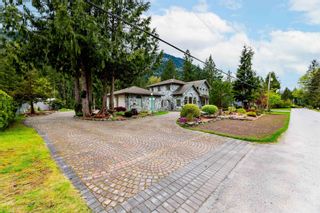 Photo 4: 49242 BELL ACRES Road in Sardis - Chwk River Valley: Chilliwack River Valley House for sale (Sardis)  : MLS®# R2727992