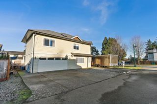 Photo 2: 2 Alexis Pl in View Royal: VR View Royal House for sale : MLS®# 921401