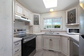 Photo 11: 124 4714 Muir Rd in Courtenay: CV Courtenay East Manufactured Home for sale (Comox Valley)  : MLS®# 882021