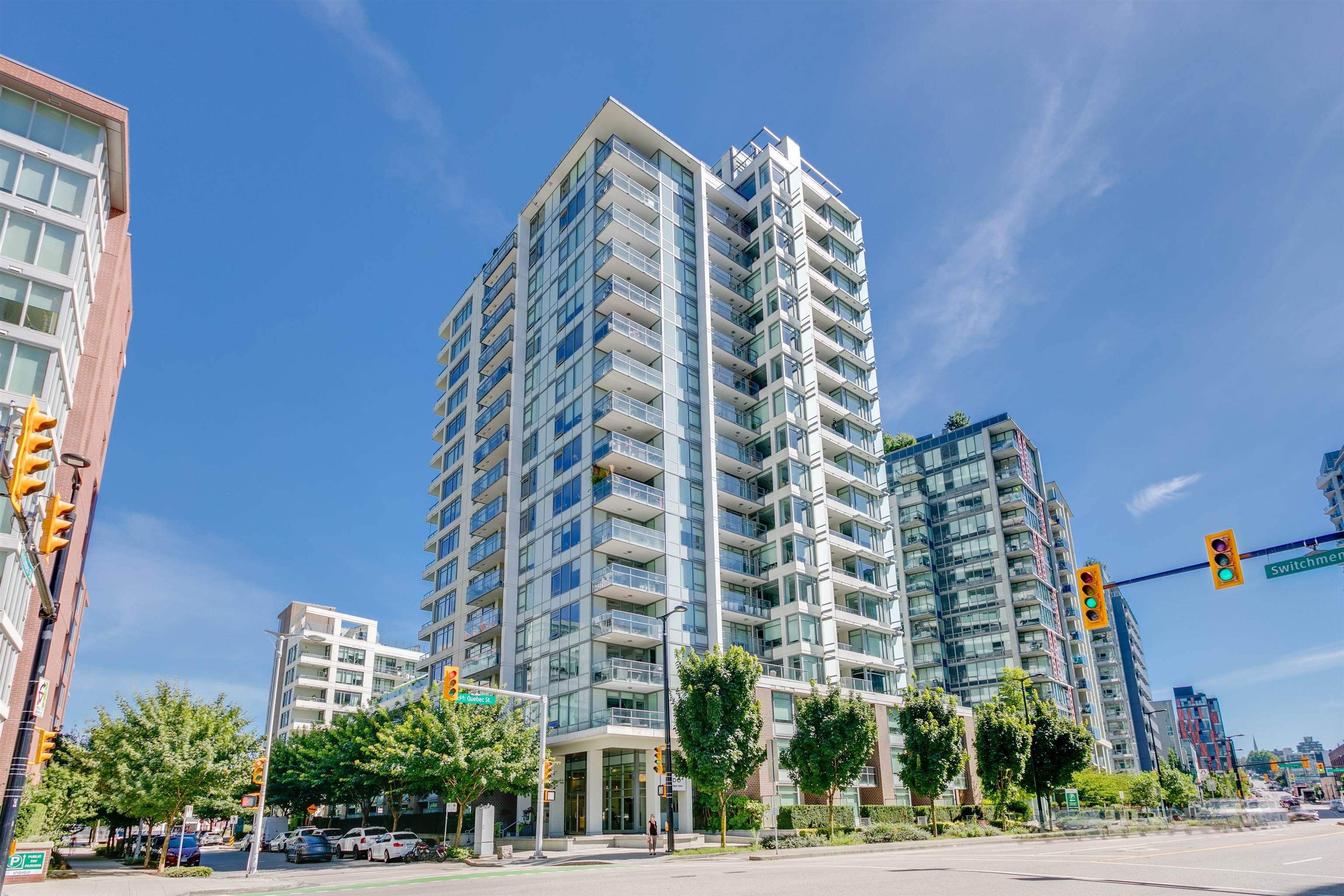 Main Photo: 301 110 SWITCHMEN Street in Vancouver: Mount Pleasant VE Condo for sale in "LIDO By Bosa" (Vancouver East)  : MLS®# R2747235