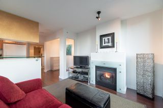 Photo 2: 1207-1003 Burnaby Street in Vancouver: West End VW Condo for sale (Vancouver West)  : MLS®# R2422009