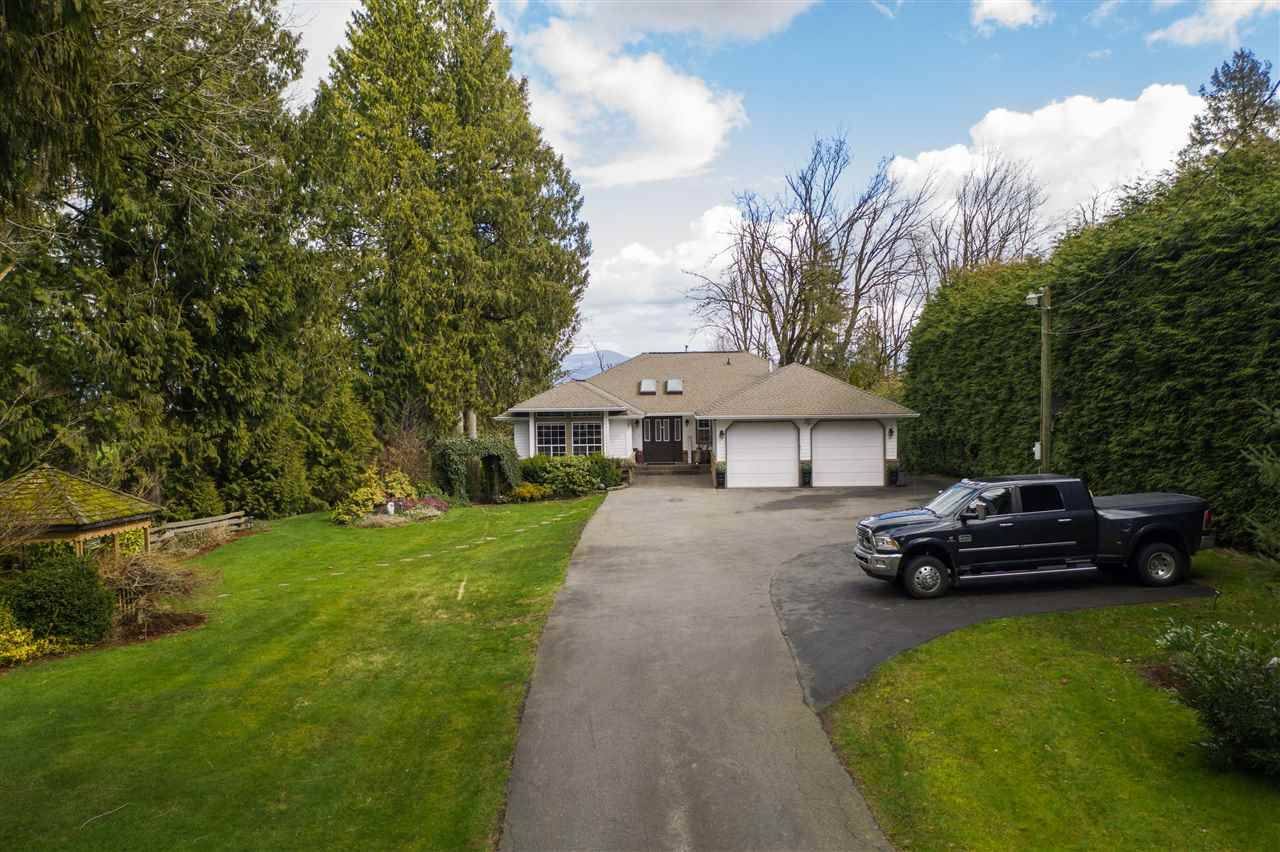 Main Photo: 5012 MT LEHMAN Road in Abbotsford: Bradner House for sale : MLS®# R2501337