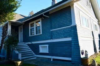 Photo 2: 2071 W 44TH Avenue in Vancouver: Kerrisdale House for sale (Vancouver West)  : MLS®# R2753450