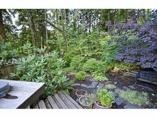 Photo 9: 5551 HUCKLEBERRY LN in North Vancouver: Grouse Woods House for sale : MLS®# V906922