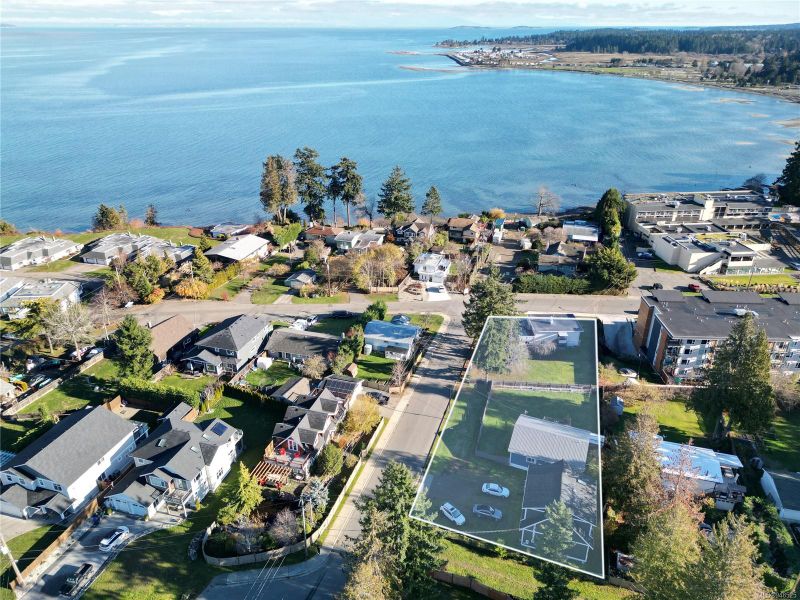 FEATURED LISTING: 420 Bay Ave Parksville