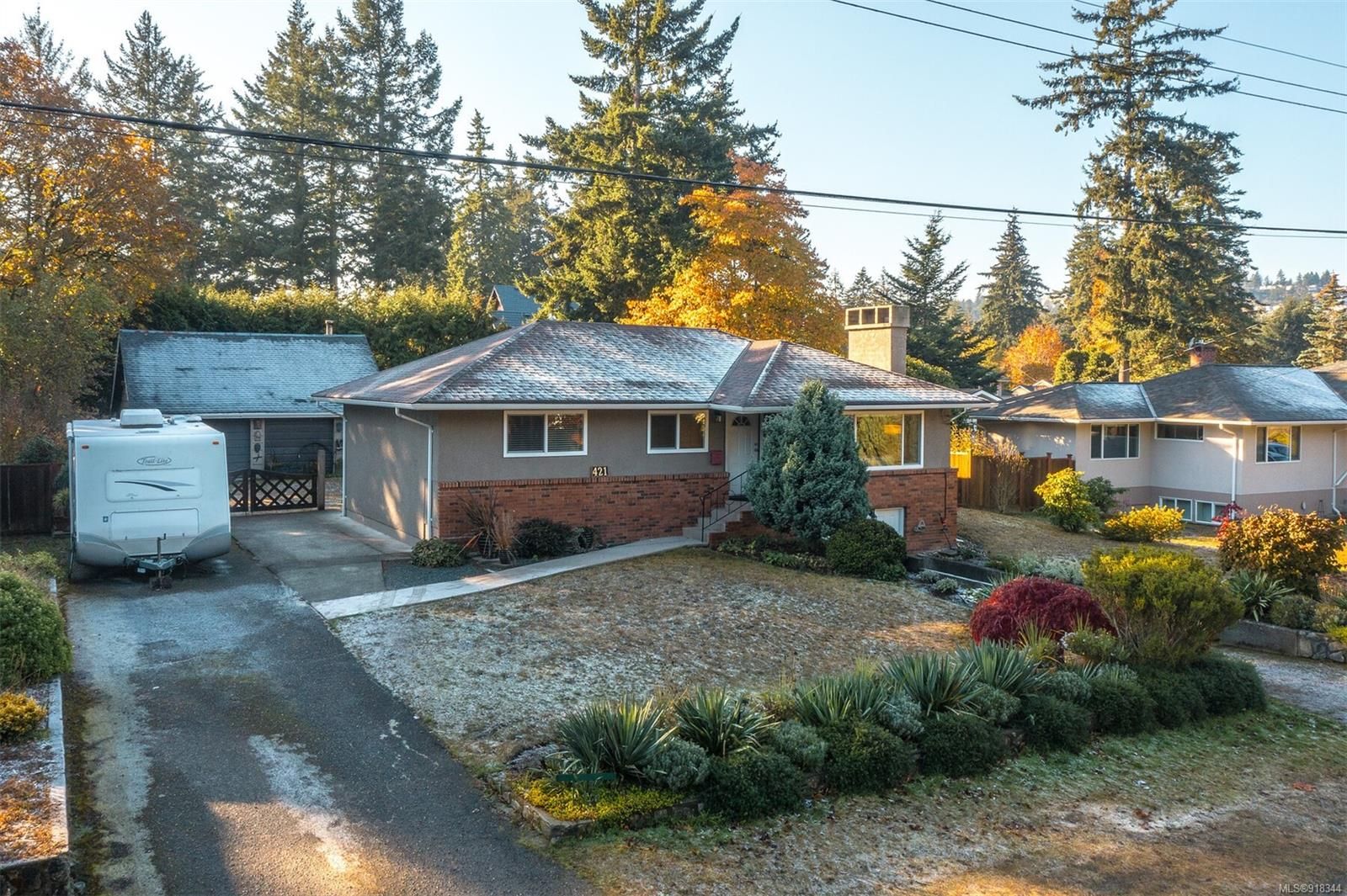 Main Photo: 421 Terrahue Rd in Colwood: Co Wishart South House for sale : MLS®# 918344