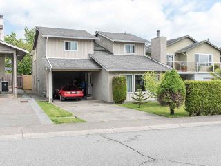 Photo 1: 2341 WAKEFIELD Drive in Langley: Willoughby Heights House for sale in "Willoughby Heights" : MLS®# R2371963