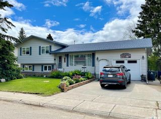 Photo 1: 228 3rd Avenue West in Spiritwood: Residential for sale : MLS®# SK900076